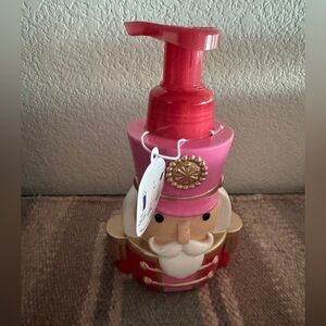 NWT 2025 Bath & Body Works Nutcracker Soap Dispenser